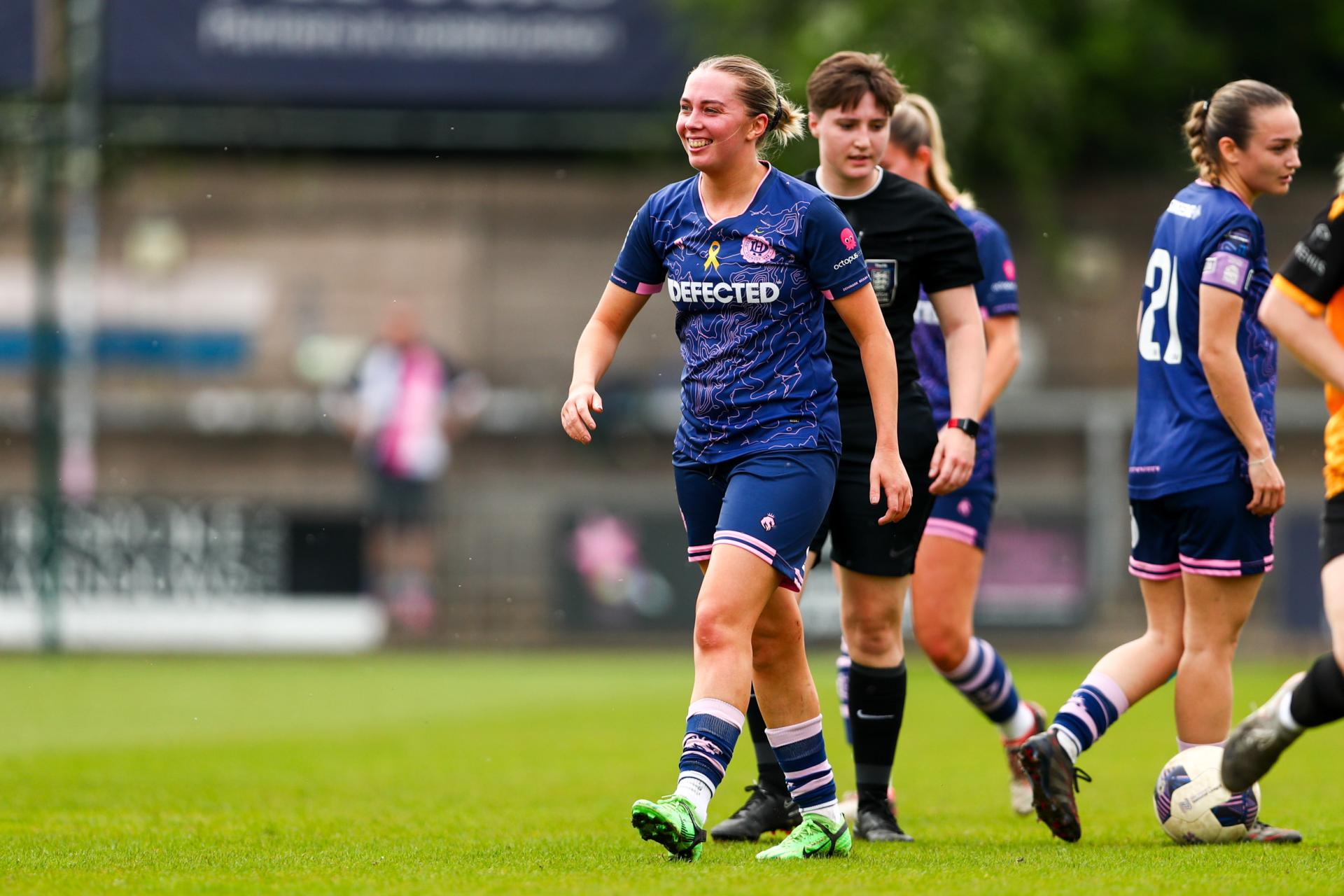 Tash Stephens retires from football