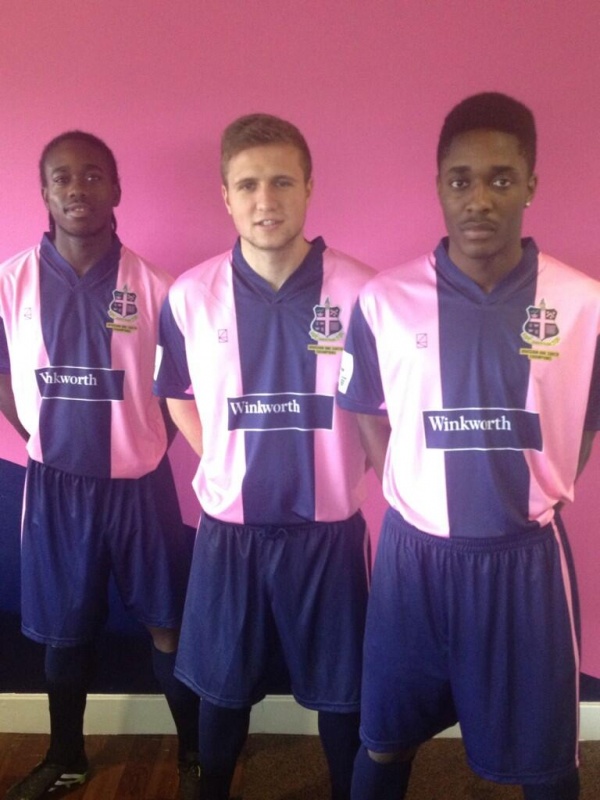 WIN A NEW DULWICH HAMLET HOME SHIRT – SIGNED BY THE SQUAD!