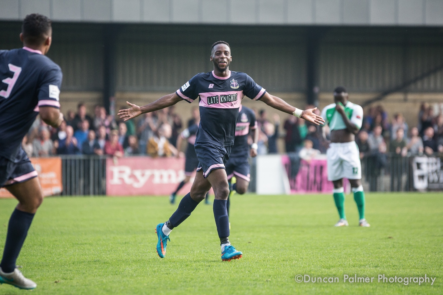 Rhys Murrell-Williamson Signs Contract with Dulwich Hamlet
