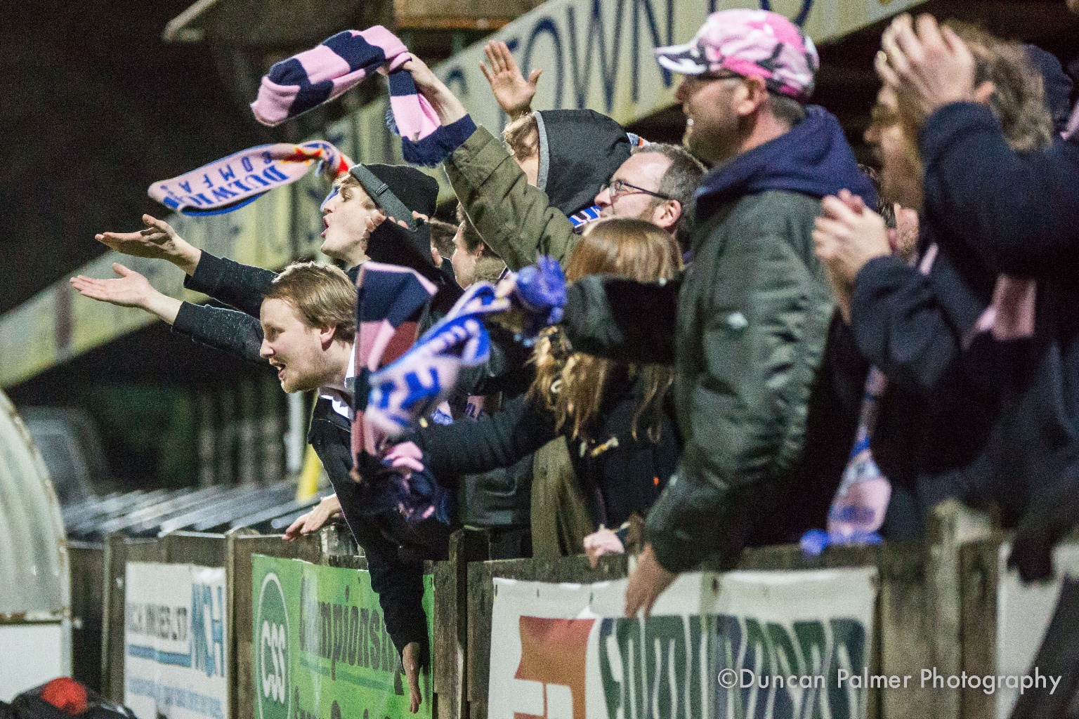 THIS EVENING’S MATCH PREVIEW – STAINES TOWN (AWAY) KO 7.45 PM