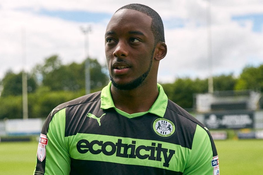 Shamir Mullings signs on loan