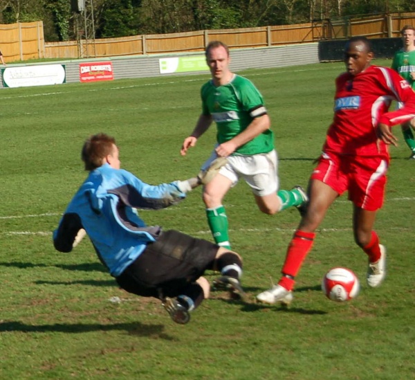 THIS AFTERNOON’S MATCH PREVIEW – LEATHERHEAD (AWAY)