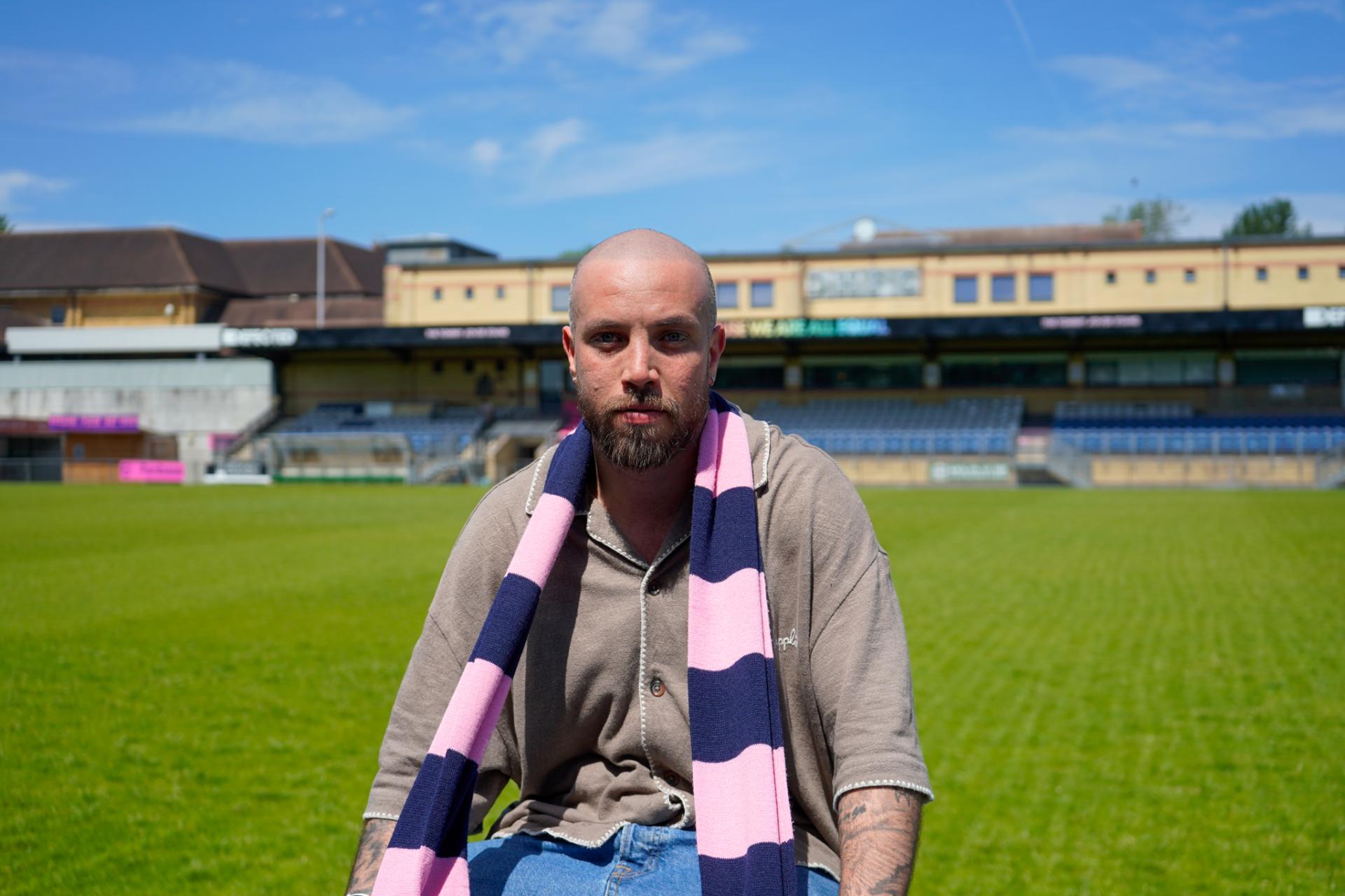 Midfielder Samir Carruthers signs for the Hamlet